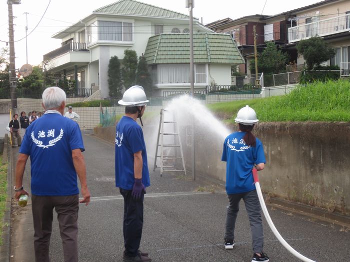 軽可搬ポンプ操法訓練風景