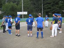 池渕町会ソフトボール部の練習