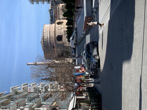 ロトンダと呼ばれ、ローマ皇帝ガレリウスの霊廟として4世紀に建造された