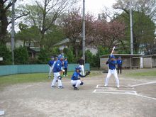 ４月９日のソフトボール部練習試合は緊迫の展開
