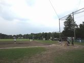 中村橋にある富士見中学女子のソフトボール部と練習試合