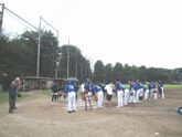 中村橋にある富士見中学女子のソフトボール部と練習試合