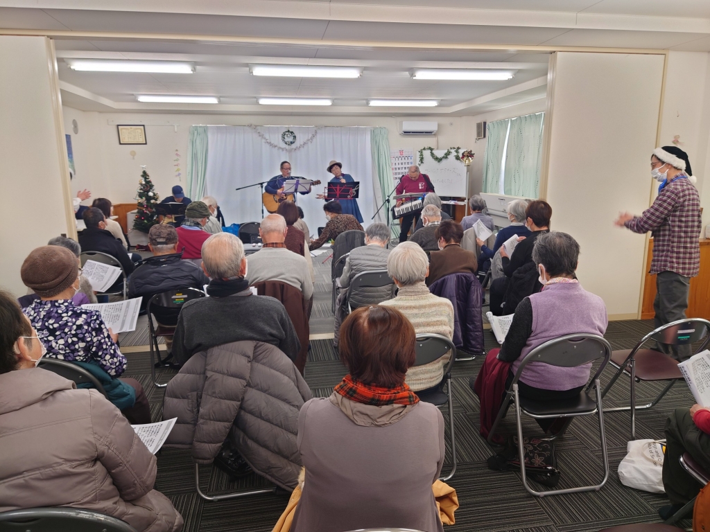 クリスマス会を開きます。